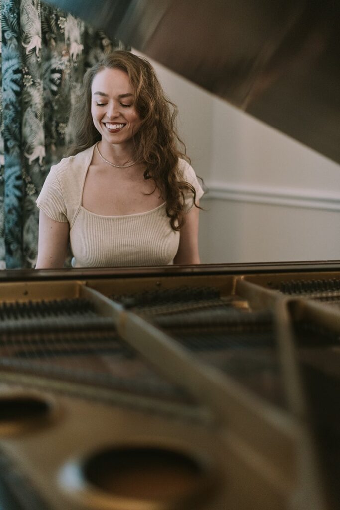 Avery LaRue photo 11
