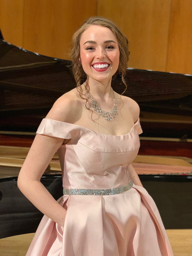 Avery LaRue photo 22